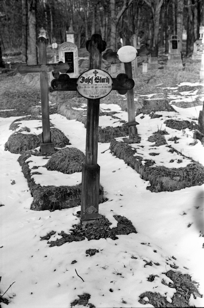 Rynoltice hřbitov3_r_1969